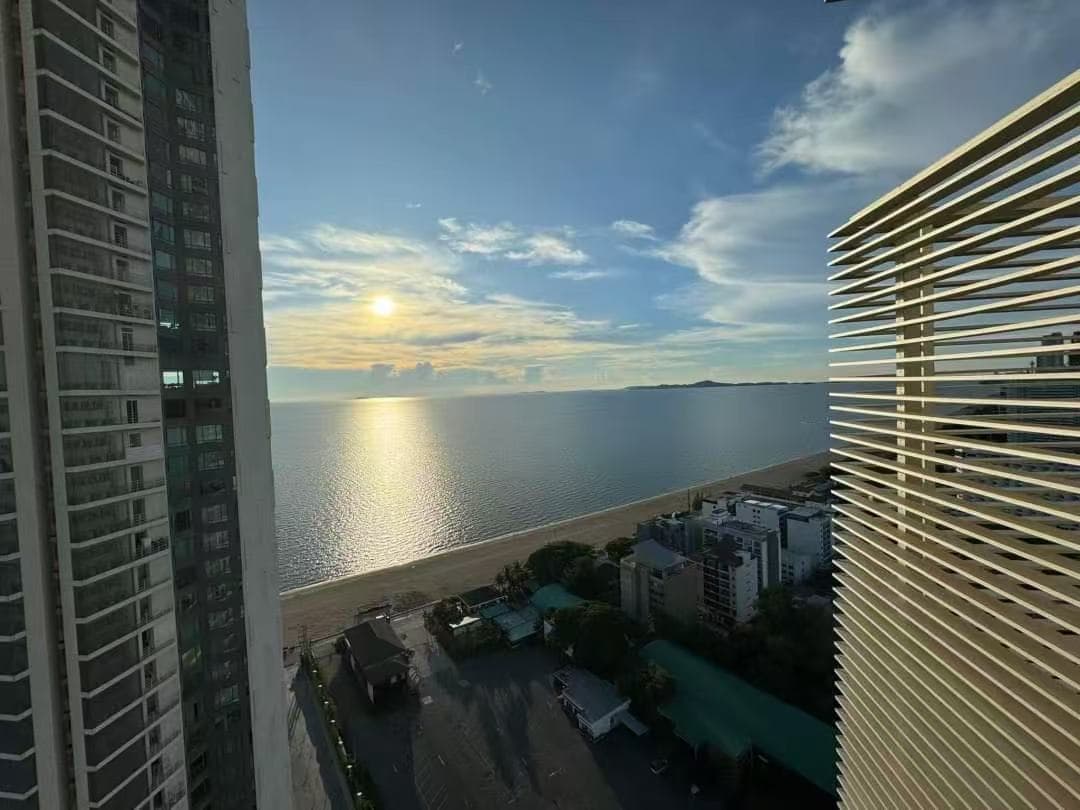 Reflection Jomtien ***** A2401