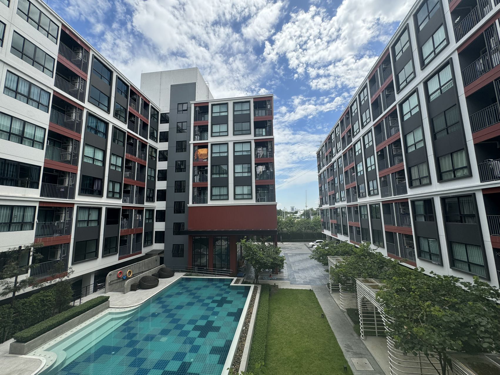 【新房大捡漏转售】The Mono Rama 9 矮8层抗震低密度无遮挡美景一房一卫公寓出售