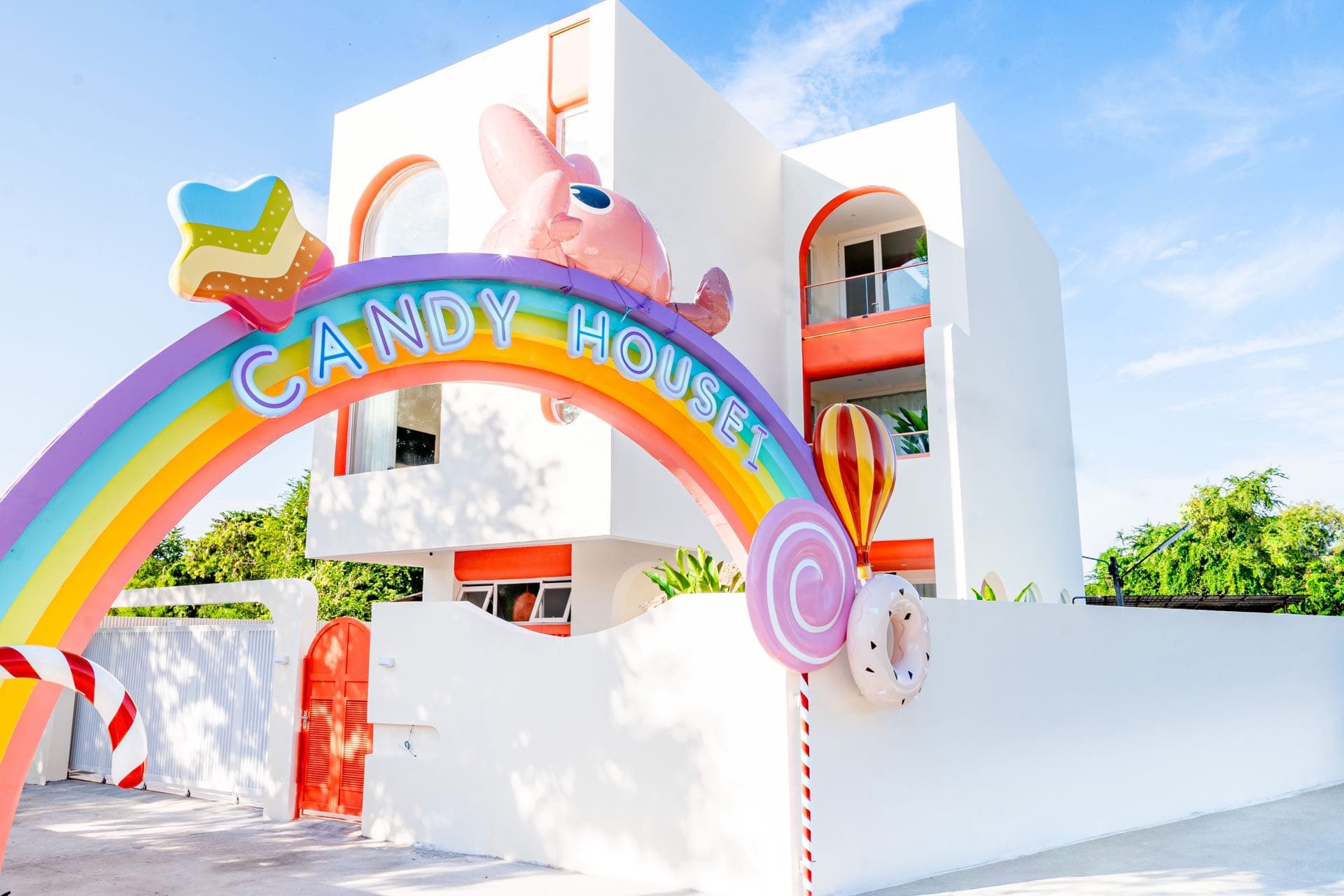 CANDY HOUSE Pattaya City Center Family-Themed Resort Pool Villa 👏 Reserve with 100,000 THB to enjoy a 200,000 THB discount on the opening price