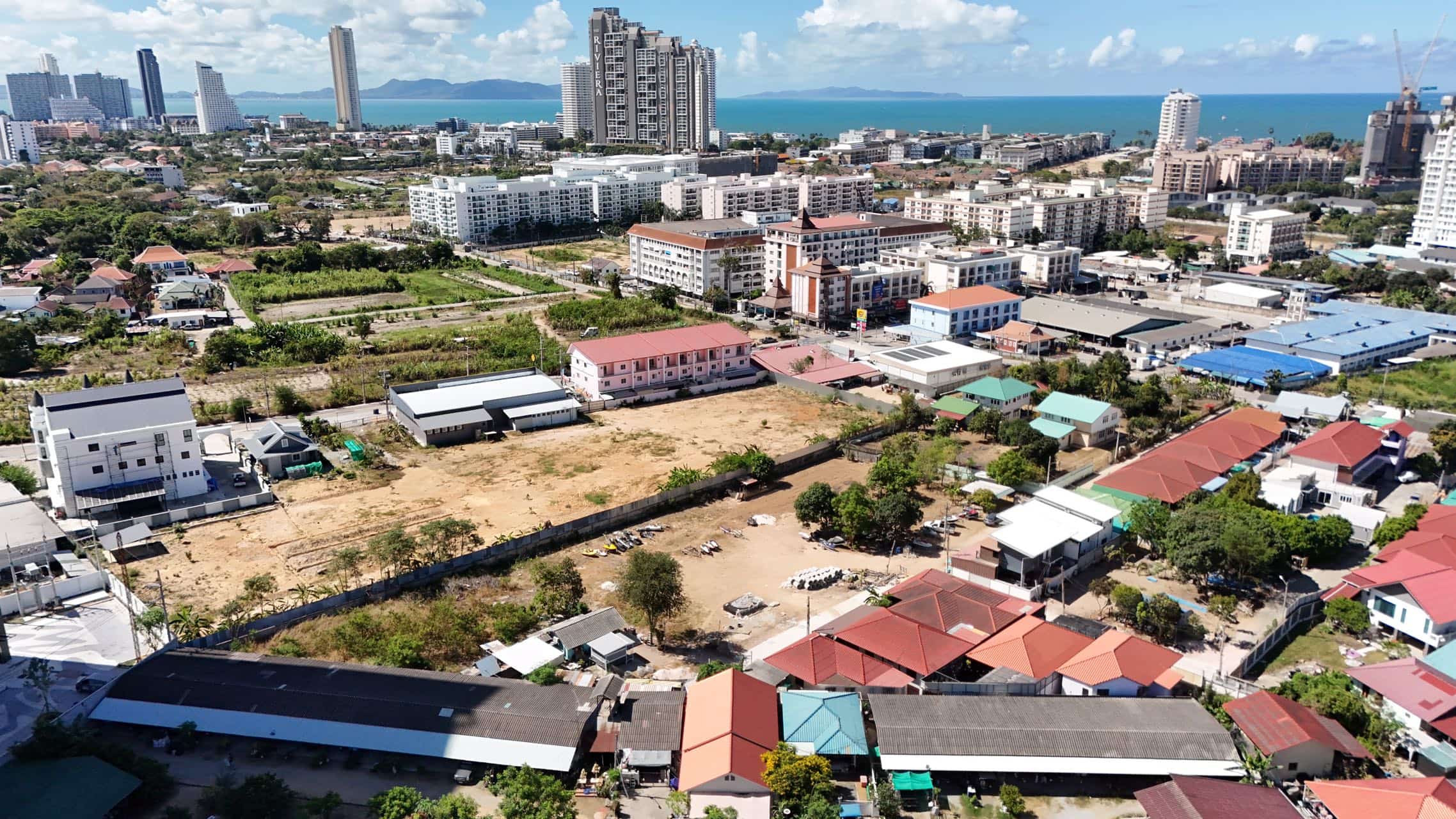 泰国芭提雅中天海边土地｜1.4公里直达海滩｜299万泰铢