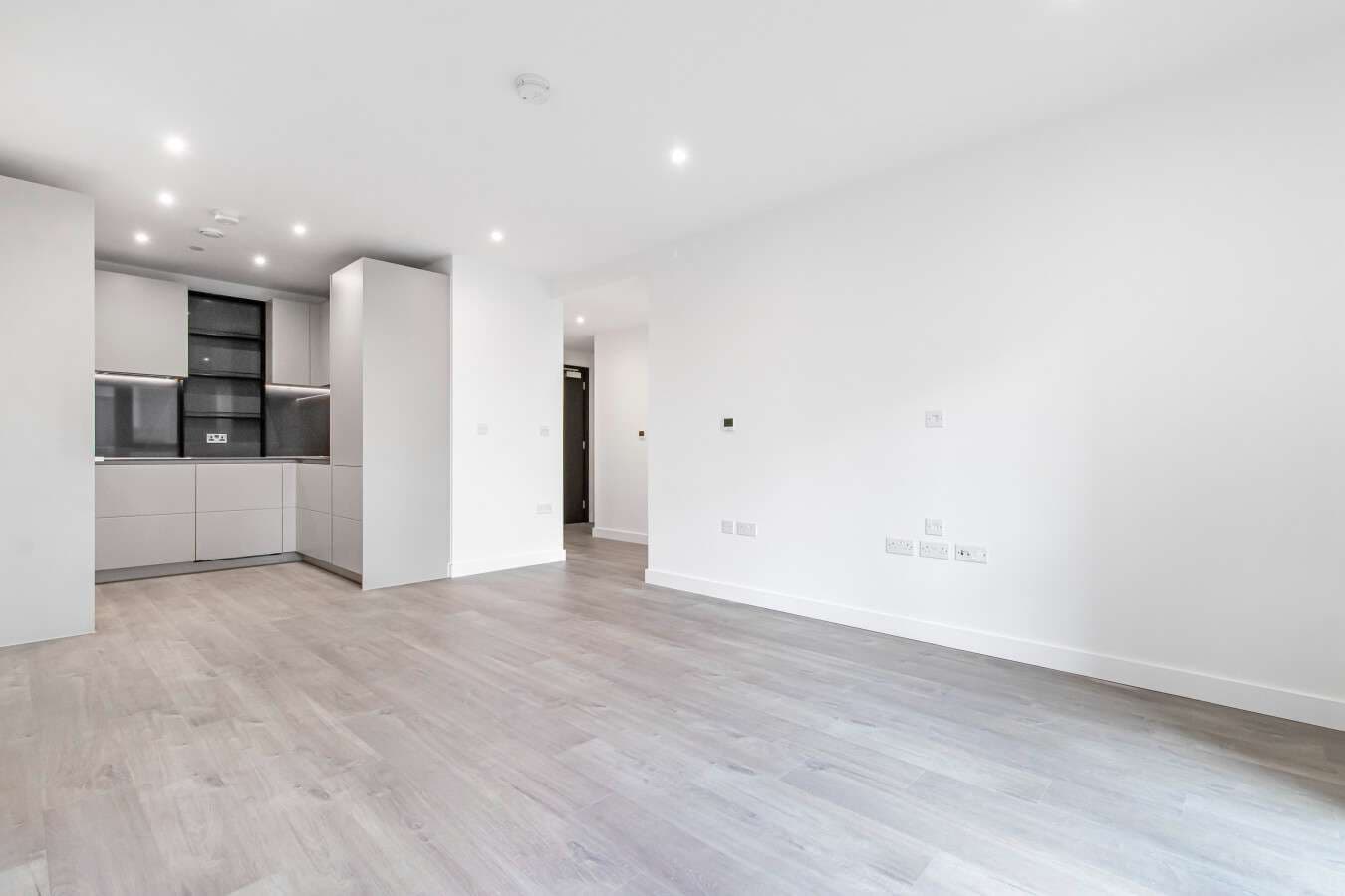 英国伦敦 Woodberry Down Scarlet Court｜一居室公寓｜£450,000 转售