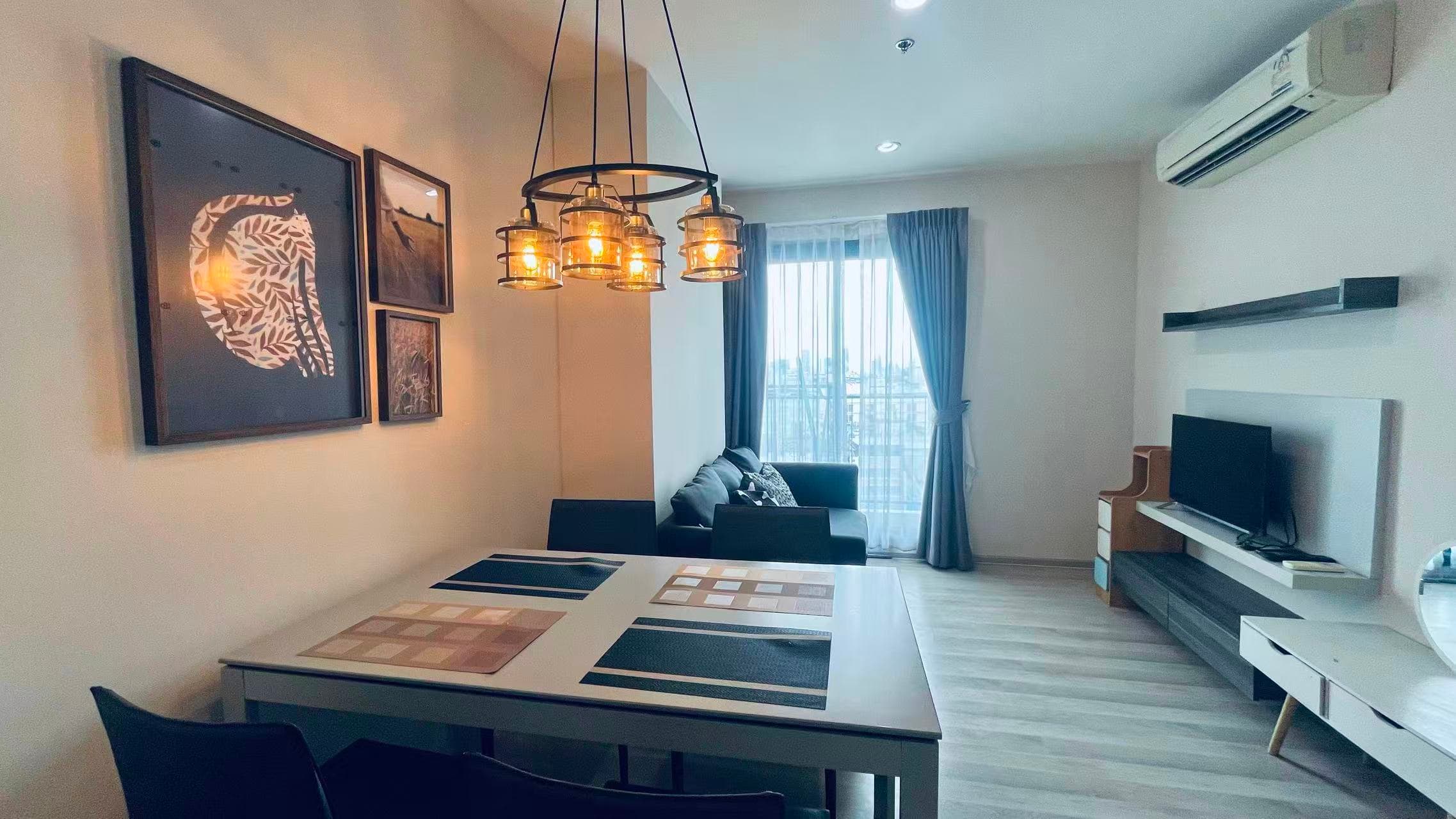 Centric Condo in Ratchada-Huai Khwang, Bangkok, Thailand | 2 Bed 1 Bath | 5.69 Million THB Below Market Price