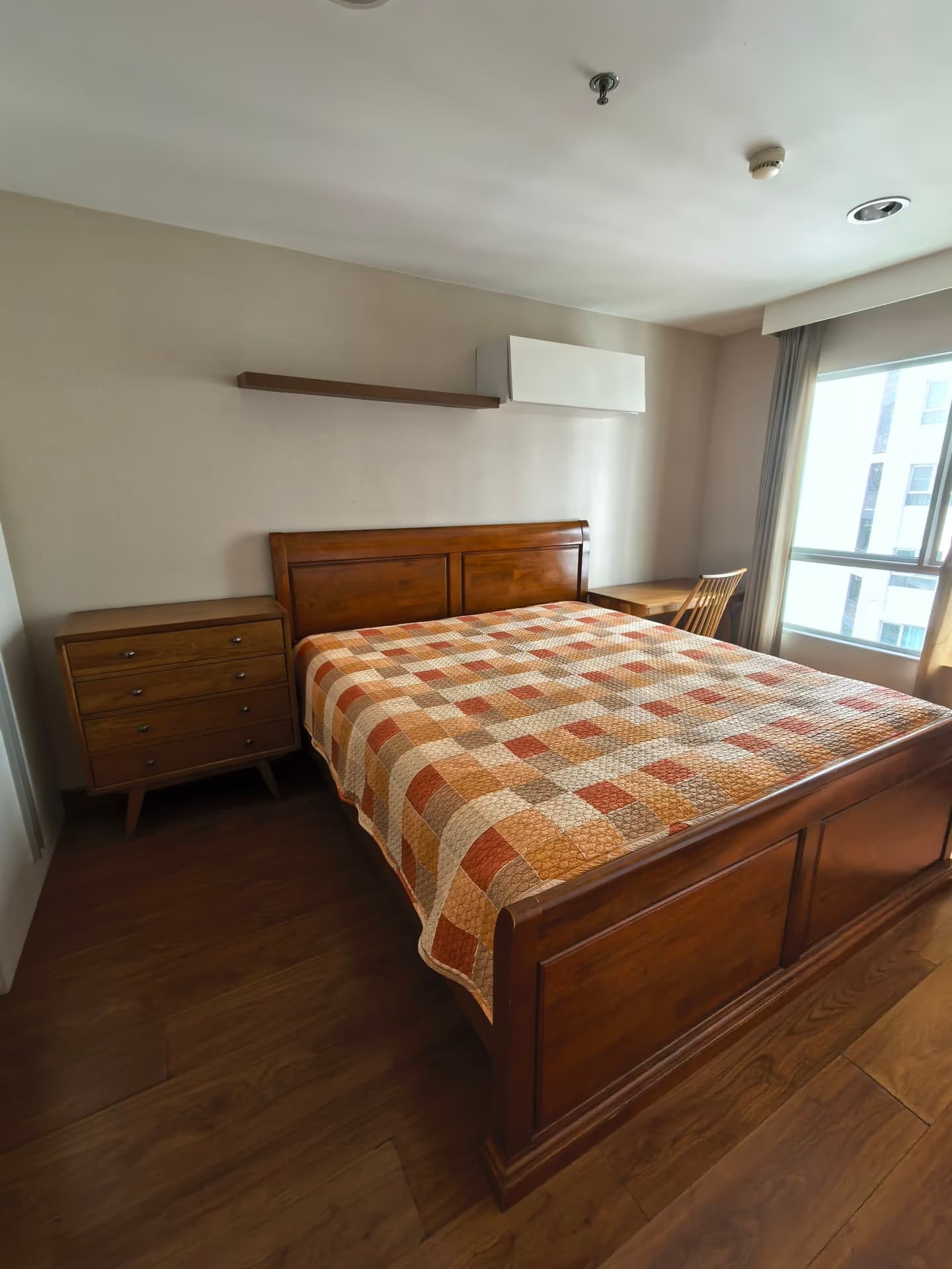 Bangkok, Thailand Condo | 2 Bed 2 Bath | Near MRT Rama 9, Monthly Rent 36,000 THB