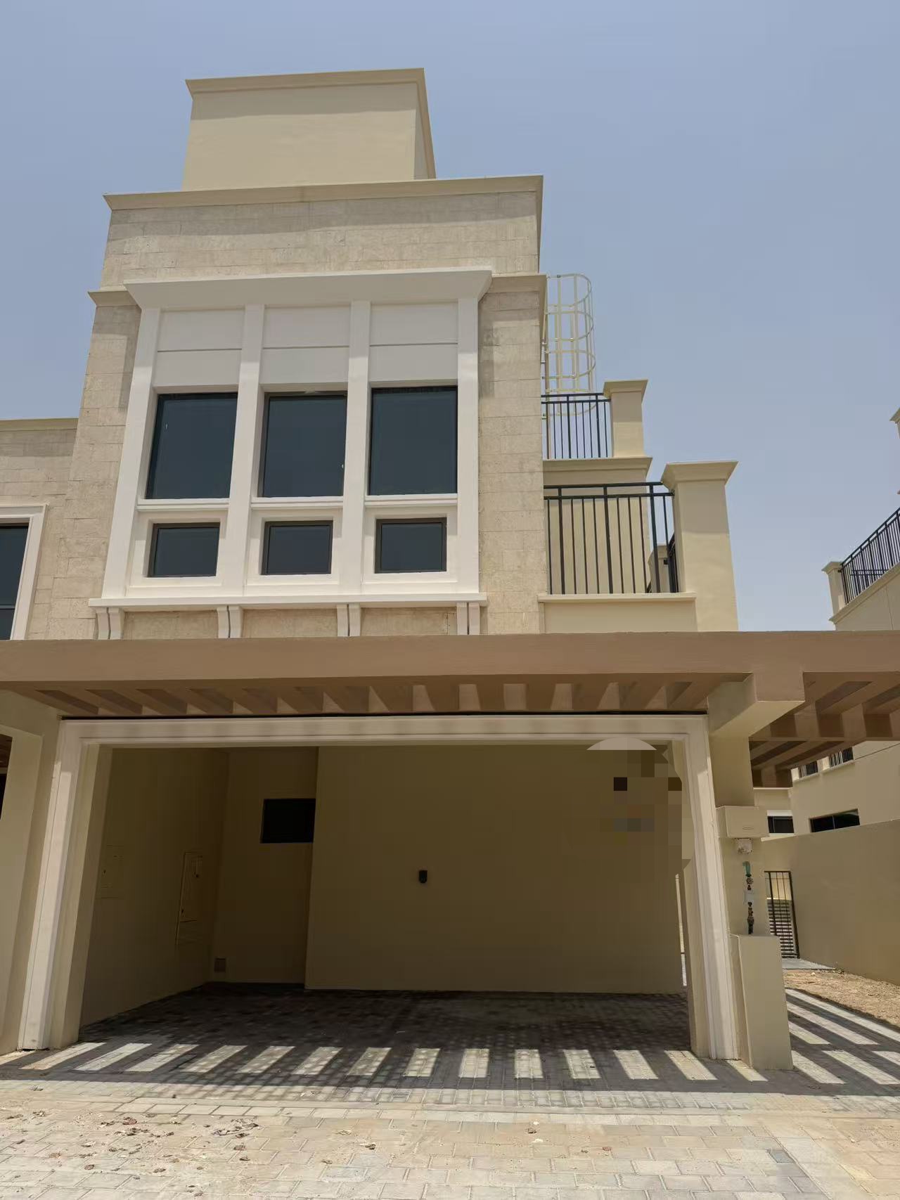 阿联酋迪拜 Damac Lagoons Malta 2｜5房联排别墅｜全新未入住 年租220,000迪拉姆
