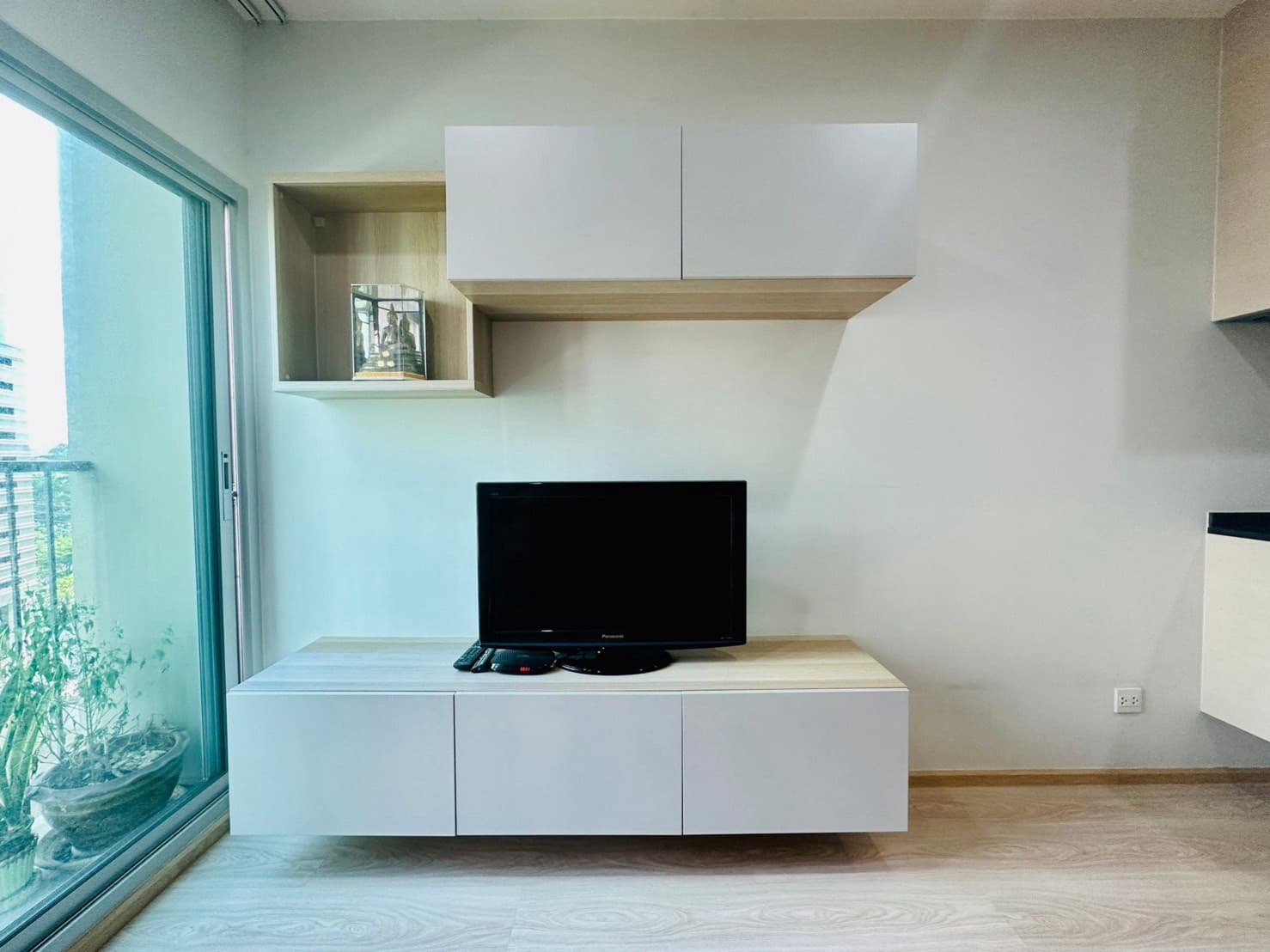Noble Revolve2, Bangkok, Thailand | 1 Bed 1 Bath Condo | Near MRT 3.4 Million THB